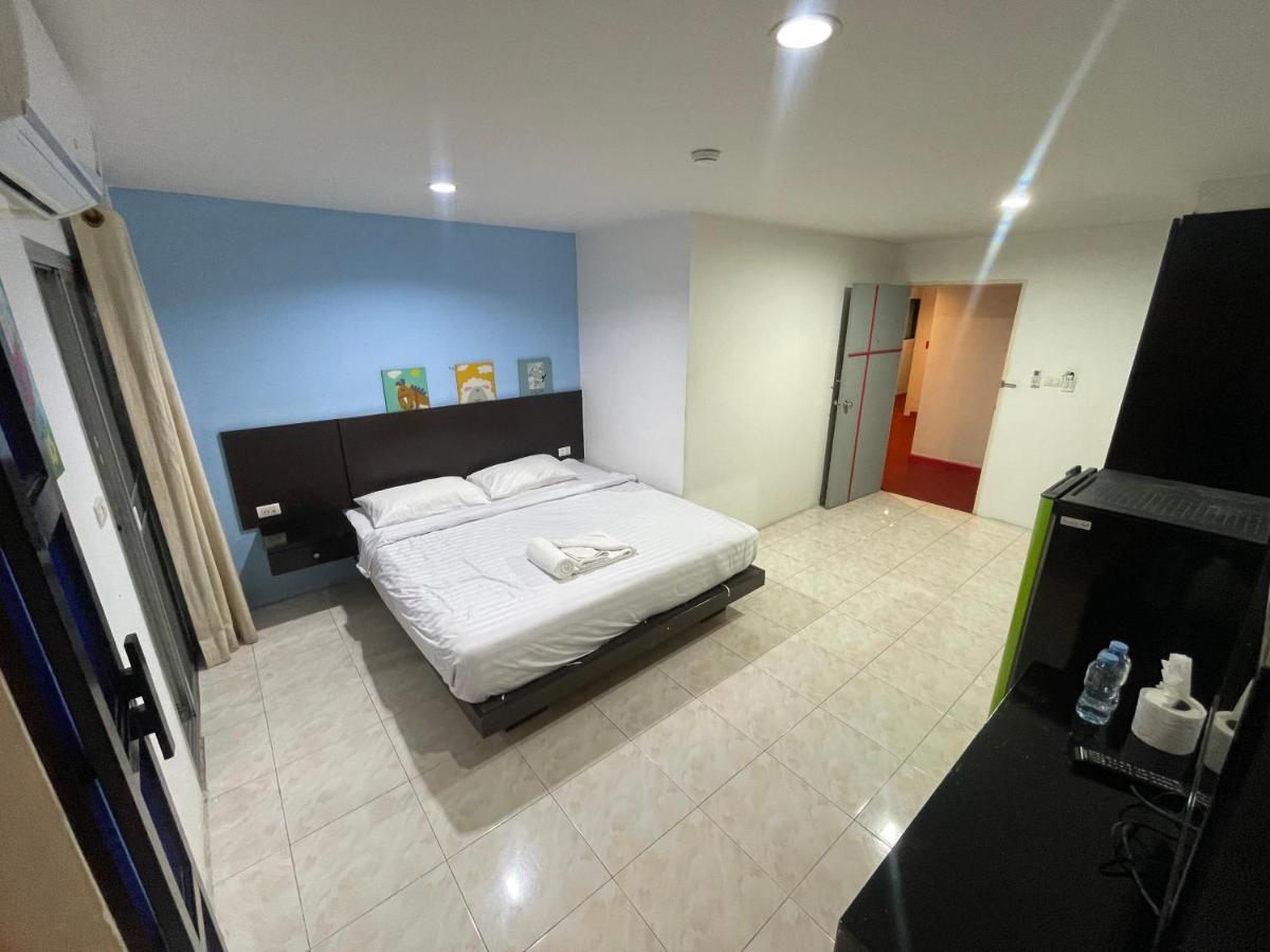 Islanda Hotel Patong ภายนอก รูปภาพ