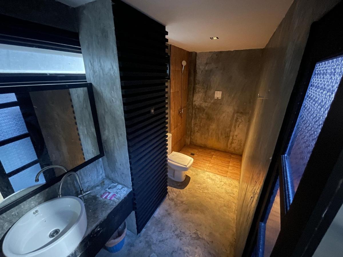 Islanda Hotel Patong ภายนอก รูปภาพ