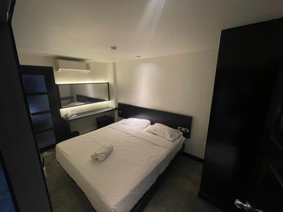 Islanda Hotel Patong ภายนอก รูปภาพ